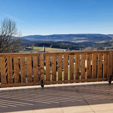 Appartamento Grosses Ferienwohnung Mit Wunderschoener Terrasse Und Aussicht Böbrach